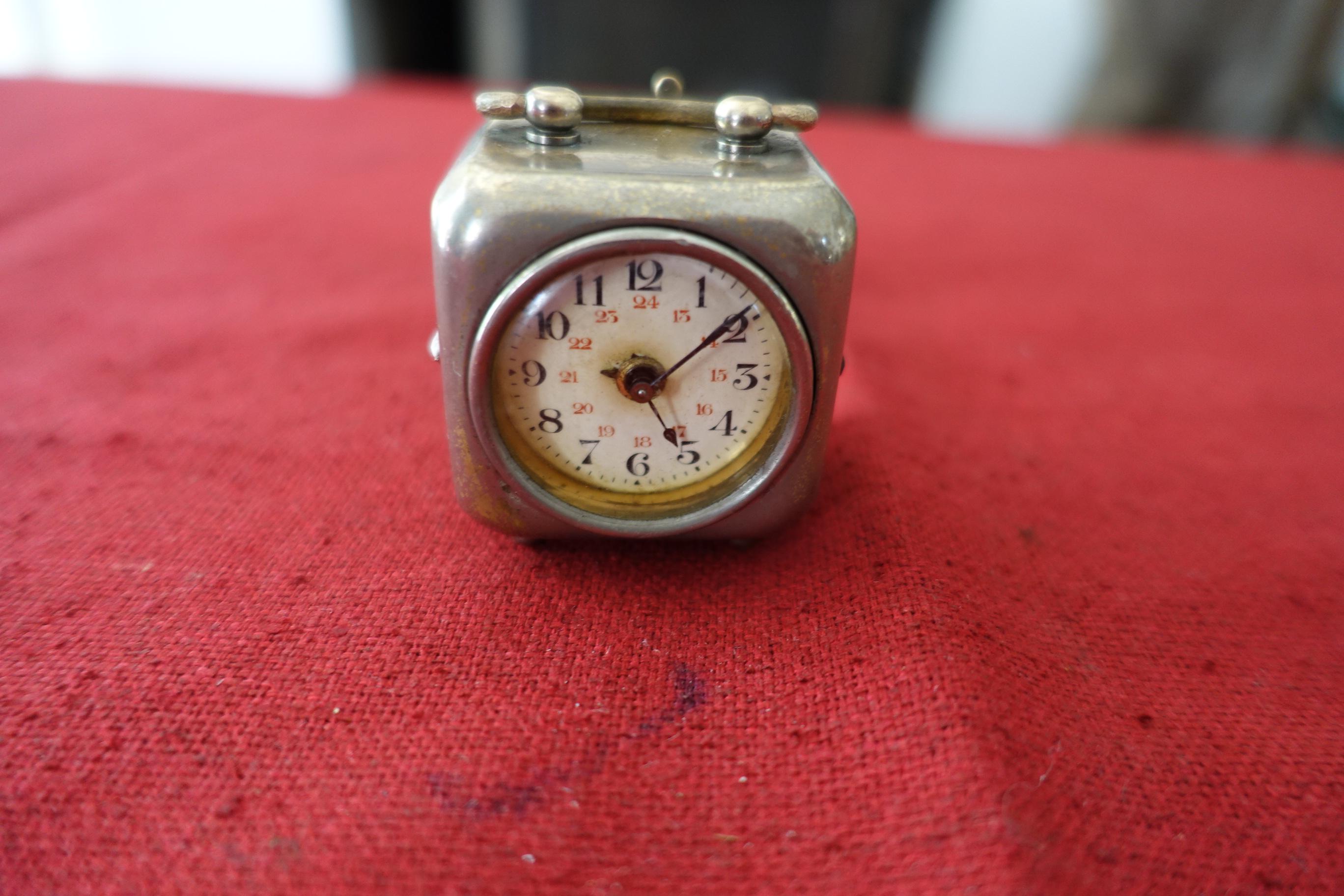 Réveil De Voyage Westclock Voyageur Pliable - Années 80, Analogique, Fonctionne