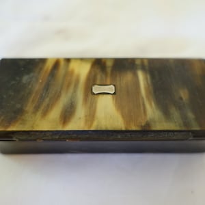 antic french snuff box