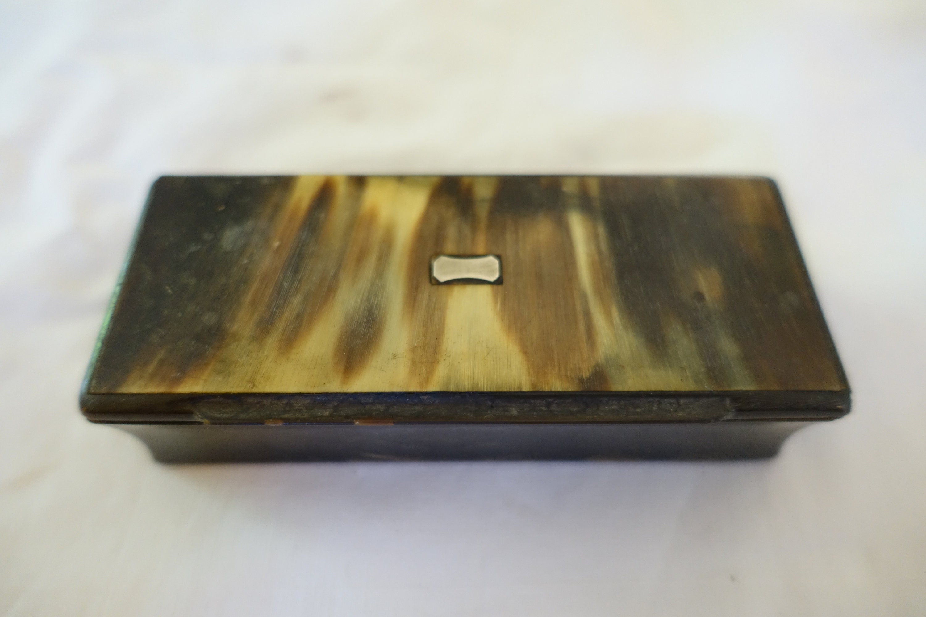 antic french snuff box