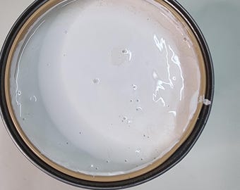 Antique White Chalk Furniture Paint 750ml Wistful White