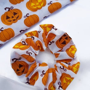 HALLOWEEN SCRUNCHIE, Spooky Scrunchies, Pumpkin scrunchies, Halloween hair accessories
