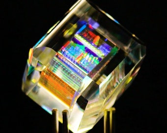 Ethereal Tesseract Cube