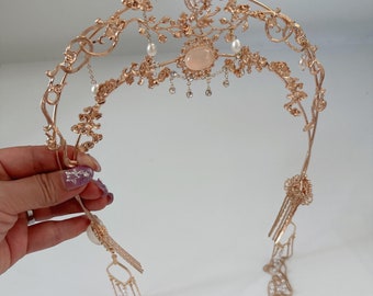 Diadema con corona y borlas para mujer, tocado celestial con halo de luna en tono dorado