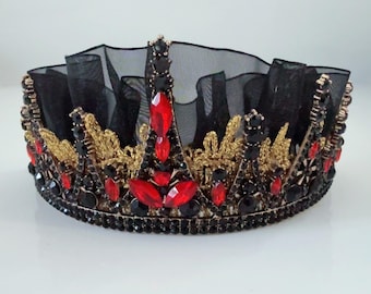 Women Gothic Black & Retro Gold Crown with Red Crystals lace – Queen Tiara, Bridal, Halloween Cosplay, Renaissance Wedding Headpiece crown