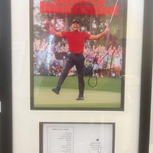 Tiger Woods 5x Masters Champion Signed Framed SI Photo w Scorecard 13x21