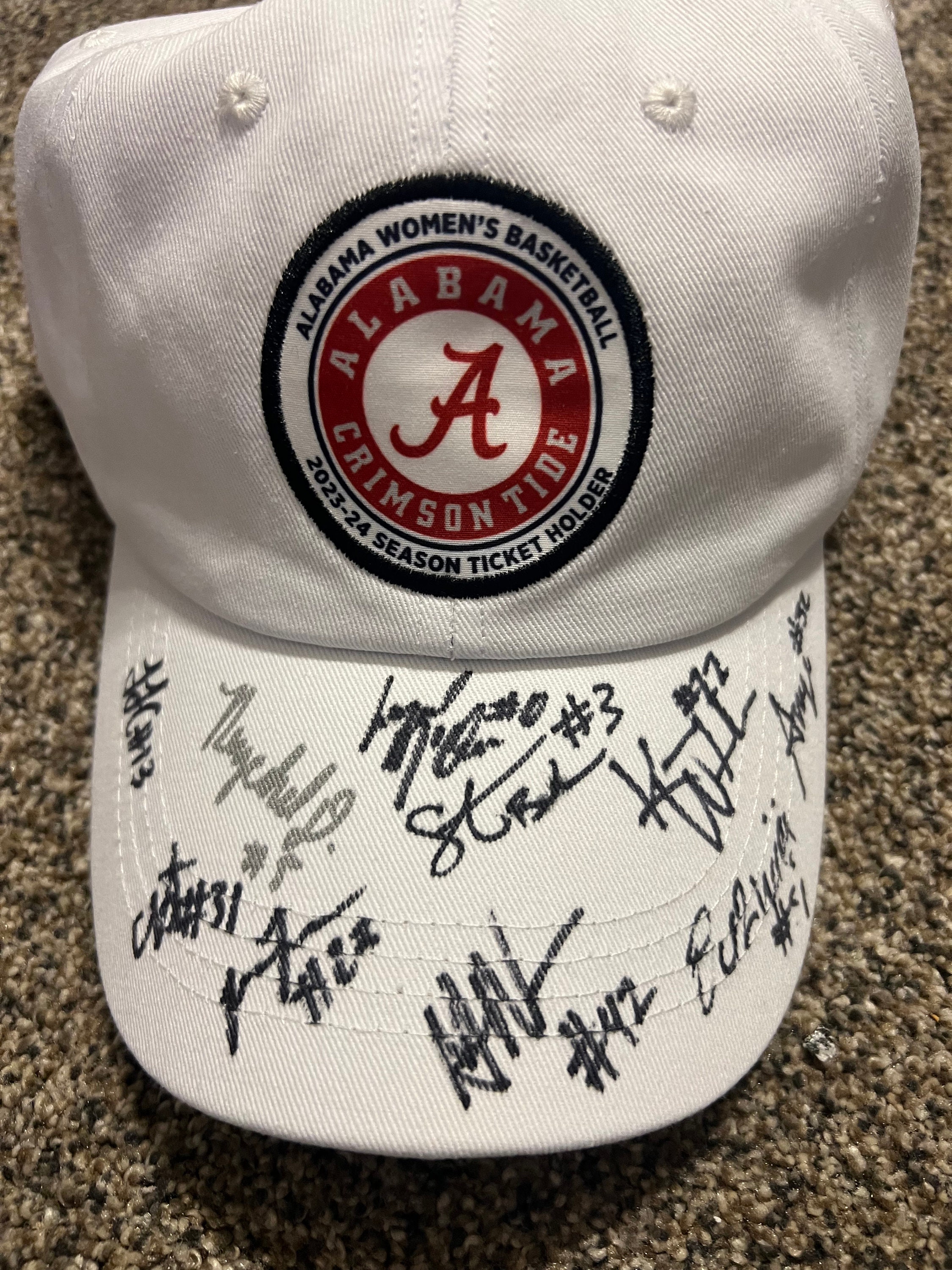 Alabama Crimson Tide Women's 2024 Basketball Team Signed