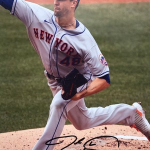 Jake DeGrom New York Mets Pitcher Signed 8x10 Photo
