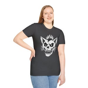 Skull Cat Punk T-Shirt: Edgy Gothic Rocker Graphic Tee