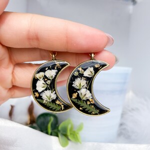 Handmade Moon Pressed Baby Breath Flowers Earrings Real Flower Resin Jewelry image 4