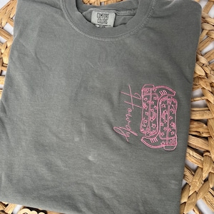 Howdy western embroidered T-shirt comfort colors cowboy boots tshirt western tshirt embroidered modern simple tshirt custom embroidered