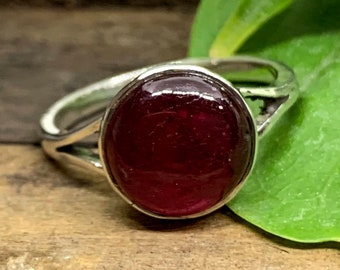Deep Red Ruby Ring, 925 Sterling Silver Ring, Wholesale Price, Aamazing Design, Solitaire Ring, Best Seller On Etsy, Fast Free Shipping