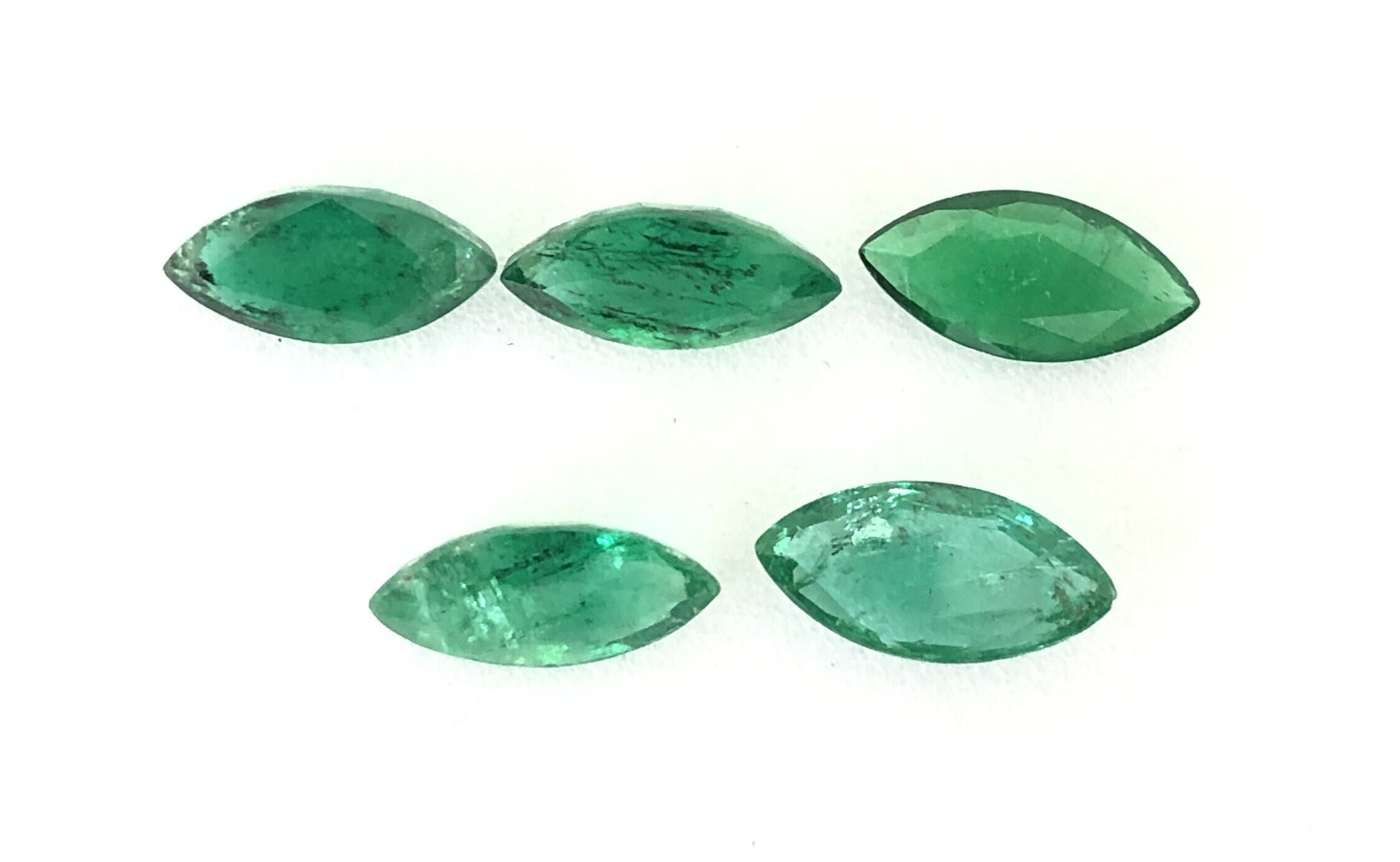 100%天然エメラルド # マーキスシェイプ # サイズ 10 x 5 mm 