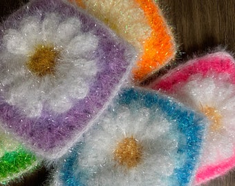 Set of 2 Scrubbies - Square Flower (Random Colors)