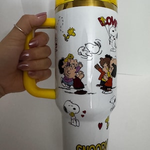Jordnötter, Snoopy 40oz Stanley Tumbler, Quencher H2.0, Graverad karaktärsdesign bild 12