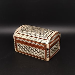Vintage Egyptian Mother of Pearl inlaid Wooden Box, Handcrafted, Intricately Designed, Velvet lined, Small gift box.