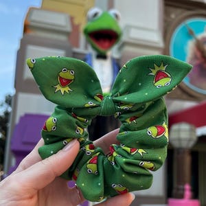 kermit the frog bow tie