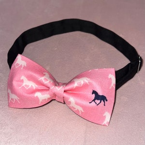 Adjustable Pre-Tied Pink Derby Day Horses Bow Tie Made with Licensed Kentucky Derby Fabric, Soft Cotton