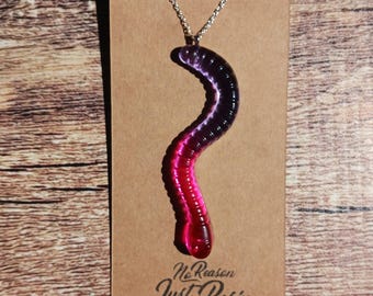 Collana con verme rosa e viola, in resina, a forma di caramella finta, regalo per lei, regalo per insegnante