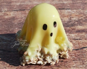 Ghost Beach Boo Light Up Resin Ghost Halloween Decoration Freestanding Tea Light Ghost Halloween Spooky Gifts