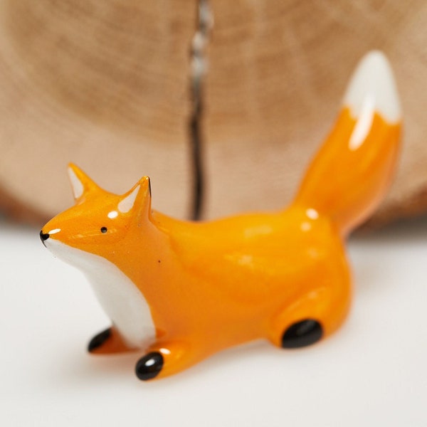 Cute ceramic fox figurine / Miniature fox sculpture / Handmade autumn ceramics / Fox decoration / Red fox decor / Plant figurine