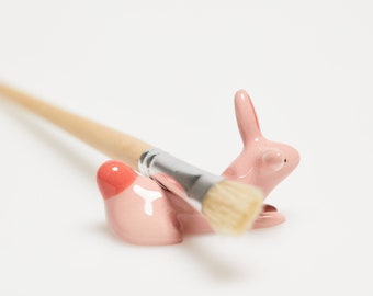 Cute ceramic bunny paint brush rest / Miniature rabbit sculpture / Handmade cute ceramics / Fox decoration / Clay art / pink brush rest