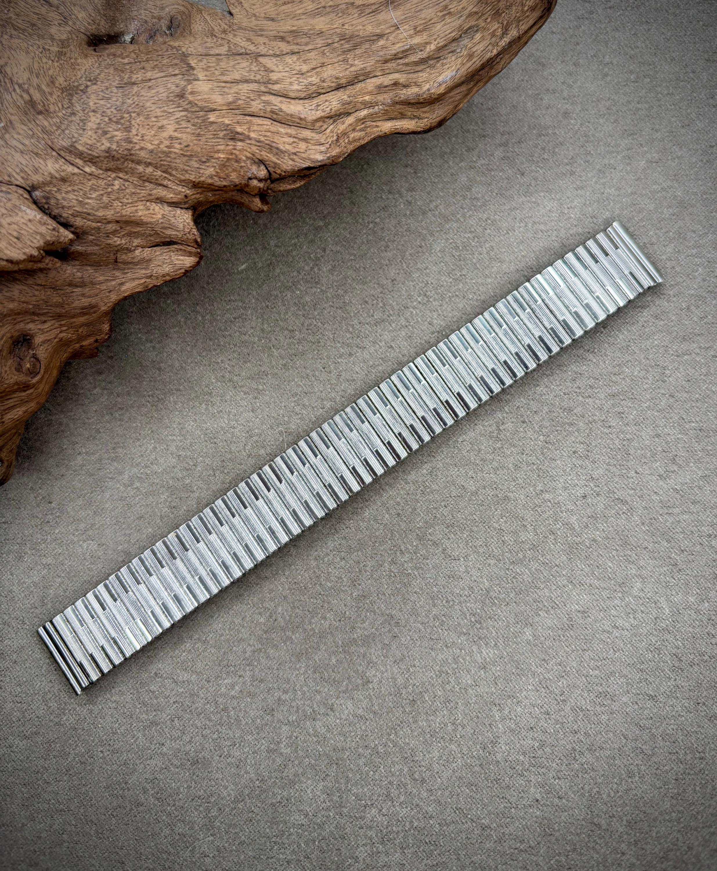 Vintage Rowi Extra Fixo-Flex 19mm Stainless Steel Expandable Watch Bracelet