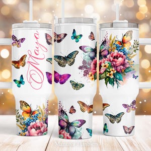 Gobelet Quencher fleurs 40 oz sublimation Ajoutez votre nom ou votre texte Modèle d'emballage floral papillon vierge Téléchargement numérique