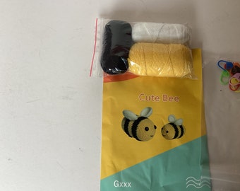 Cute bee crochet kit
