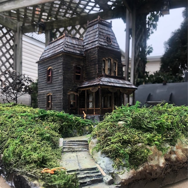 Bates Motel House Model Kit: Psycho Film Replica, DIY Build - Etsy