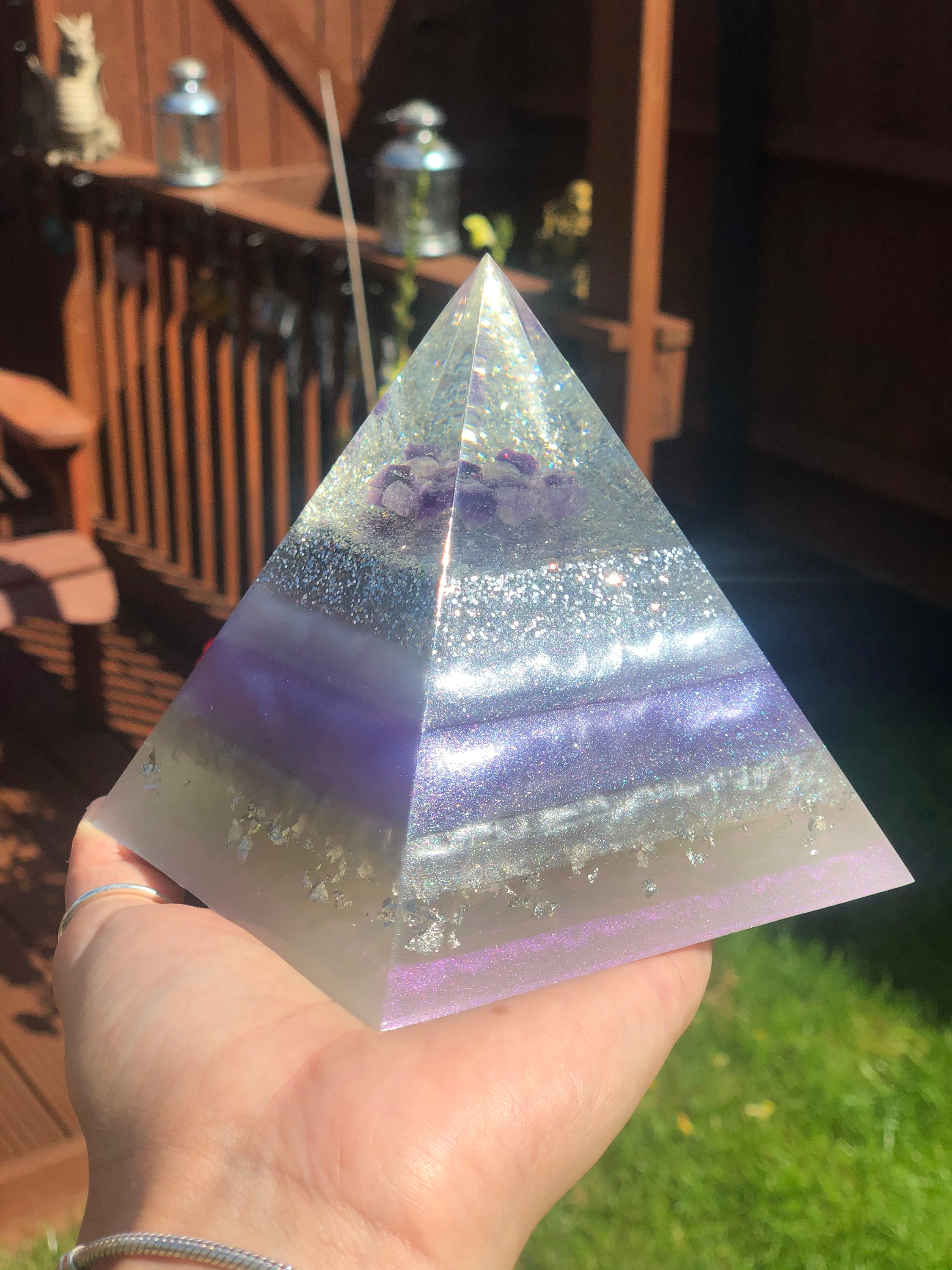 Home & Living White and Silver Pyramid Home Decor Lavender Resin