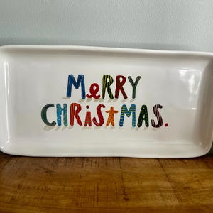 Rae Dunn Weihnachten Winter Servierplatte / Tablett: “Merry Christmas” weiße Platte