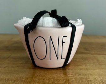 Rae Dunn Farmline Collection by Magenta - Kitchen Item Measuring Cup Set. Light Pink.