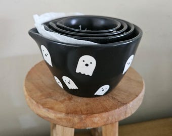 Rae Dunn Halloween Measuring Cup Set: Black Ghost Design