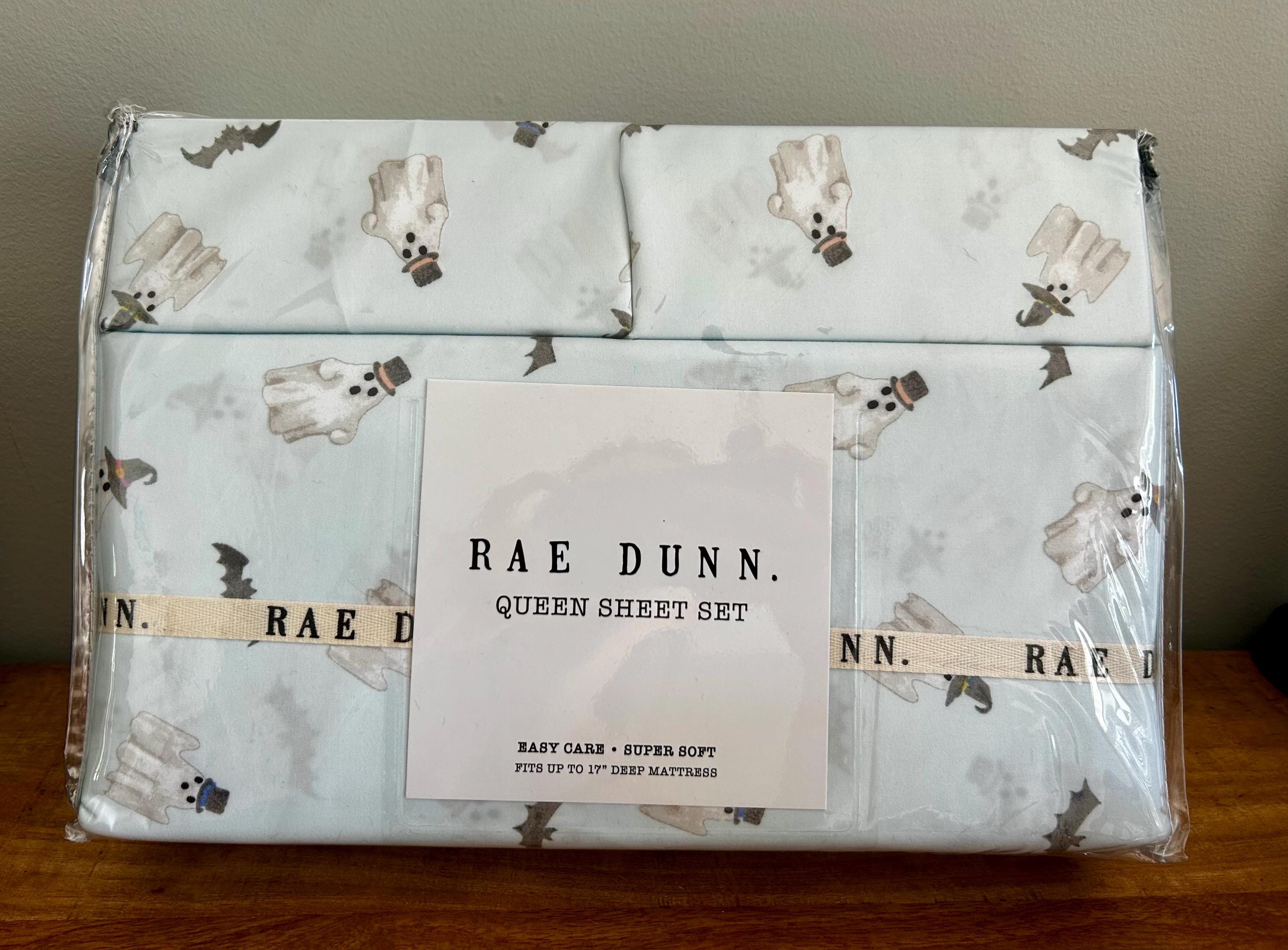 Rae Dunn Set Di Lenzuola Queen Tema Natalizio – Pupazzo Di Neve E Fiocchi, Grigio, 4 Pezzi In Poliestere