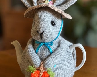 Tea Cosy breipatroon. Digitale pdf-download. Rowena Rabbit Tea Gezellig breipatroon voor een theepot met 6 kopjes.