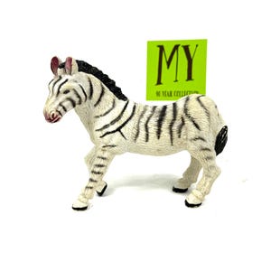 Vintage hard plastic zebraspeelgoed 1998 — Realistisch dierenfiguur voor verzamelaars - My40YearCollection