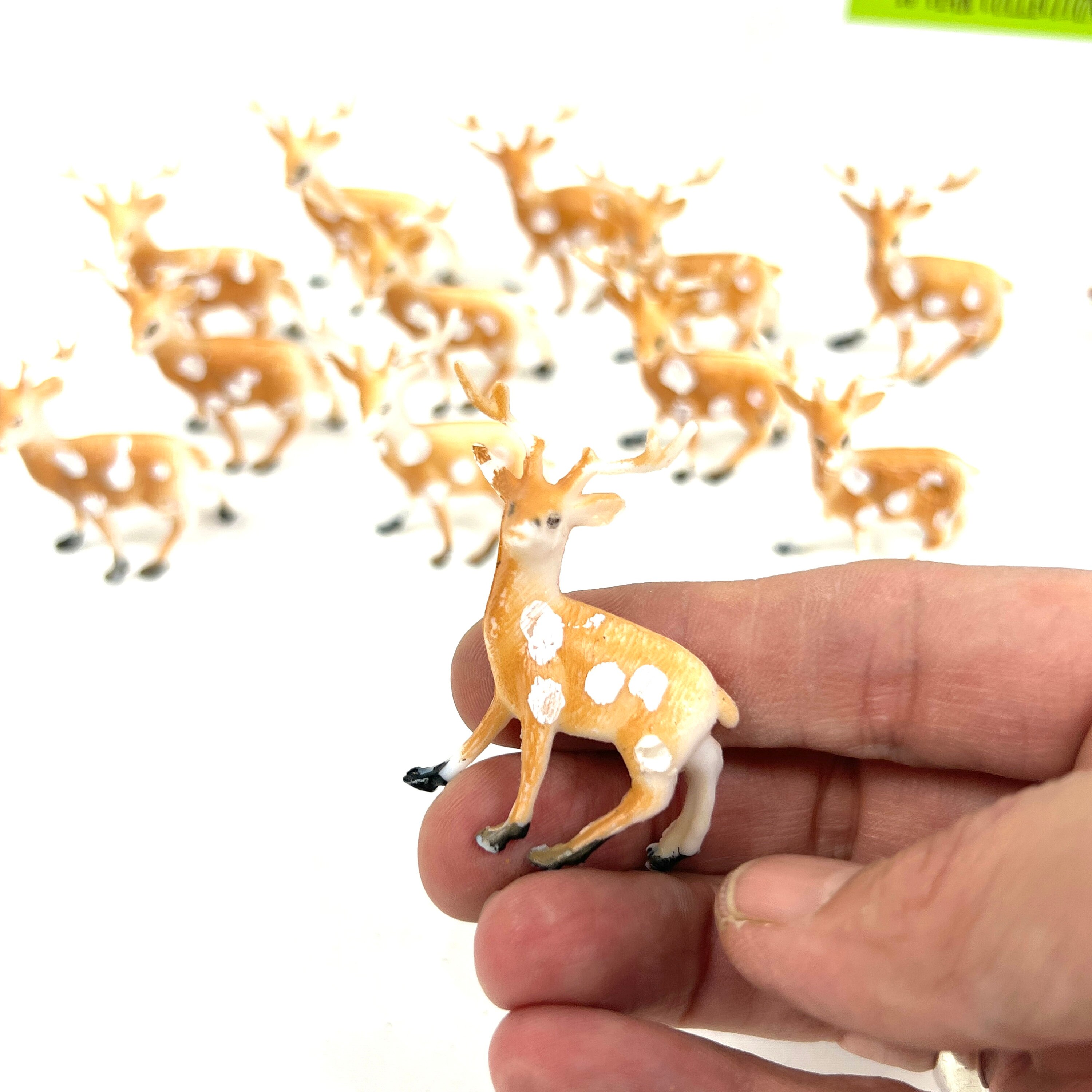 Abaodam 4 Sets Micro Landscape Deer Mushroom Decor Toys Little Animals  Figures Dog Figurine Small Animal Figurines Toy Dog Micro Figures Dog  Figures