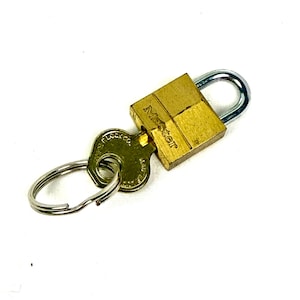 Vintage Master Lock 120D messing hangslot met sleutel – klein reisslot gemaakt in China