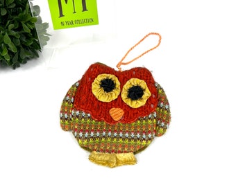 Vintage Fabric Owl Ornament: Secret Pocket Wall Hanging