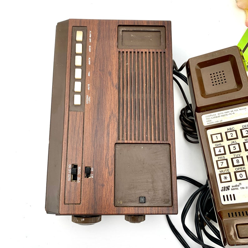 Audiosonic Vintage Am Fm Clock Radio Telephone Retro Decor Etsy