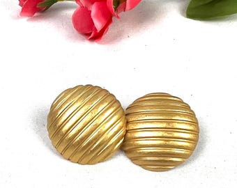Vintage Monet Gold Tone Ribbed Round Earrings
