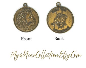 Vintage Safari Club International Medallion - Gold Tone Lion Charm
