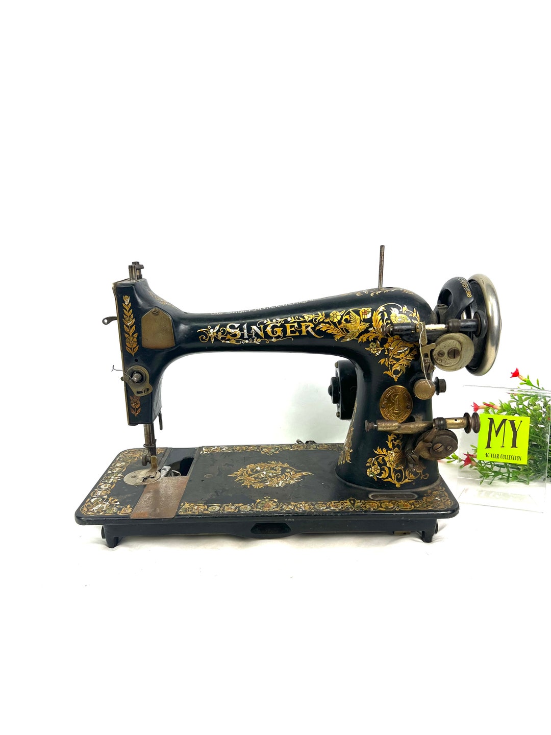 Antique Singer Sewing Machine Singer 15 Black With Gold Pheasant Motif
