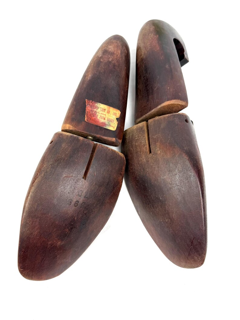 Close-up of original Shoe Tree Co. Inc. label and size mark