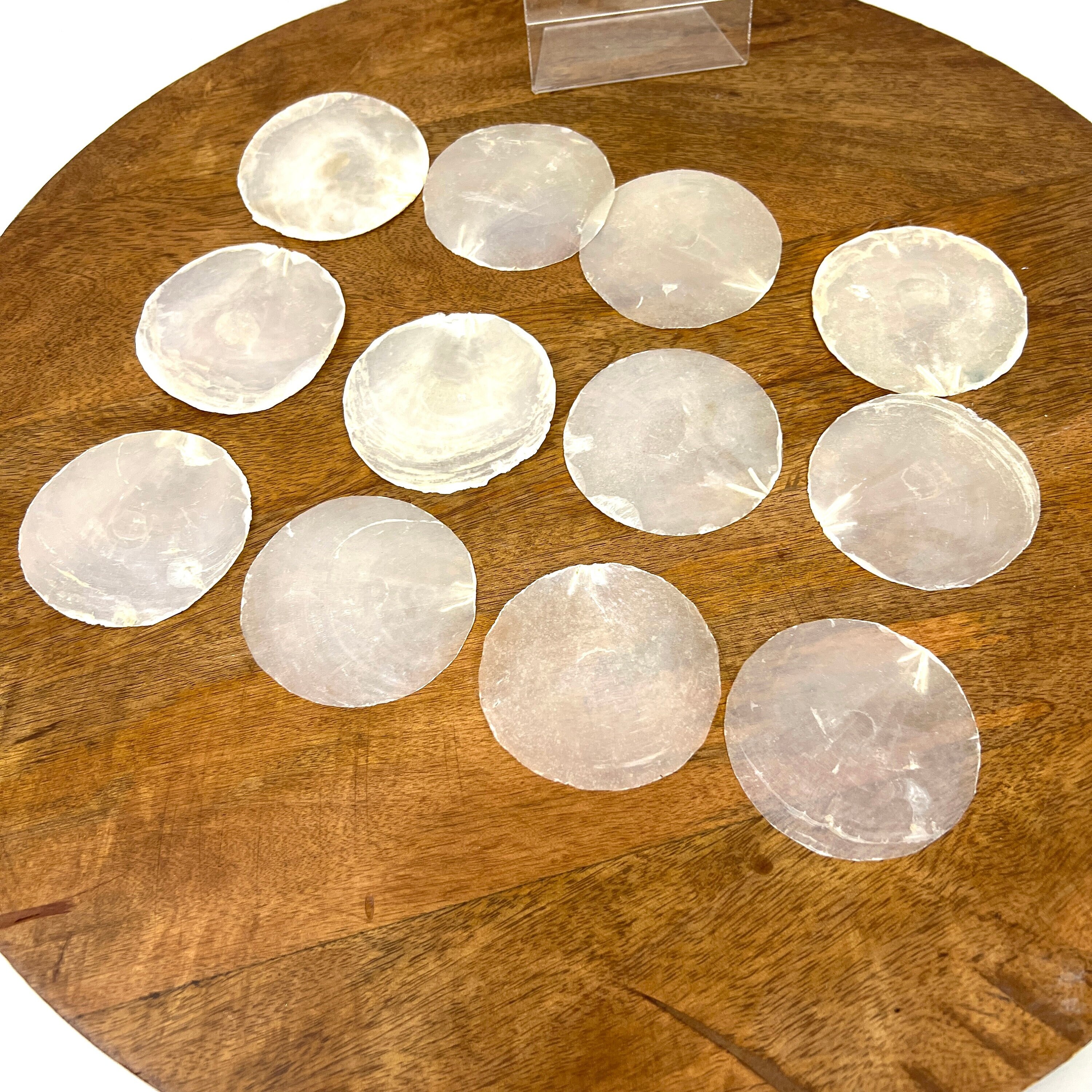 Round Capiz Shells For Seashell Crafts, 1 1/2 inch, CZ321