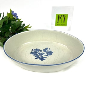 Vintage Stoneware 10 inch Casserole Baker - Pfaltzgraff Yorktowne - 241 - Blue Floral with Blue Trim - SLIGHT Crazing - My40YearCollection