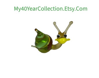 Vintage Art Glass Snail Figurine: Handmade Yellow & Green Swirl Shell
