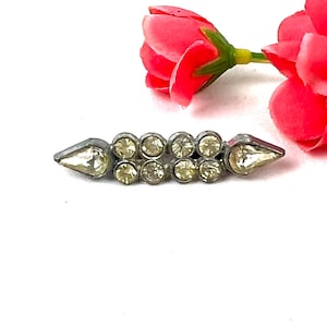Vintage Brooch Pin - Silver Tone Clear Rhinestone Bar Arrow - Art Deco Style - My40YearCollection