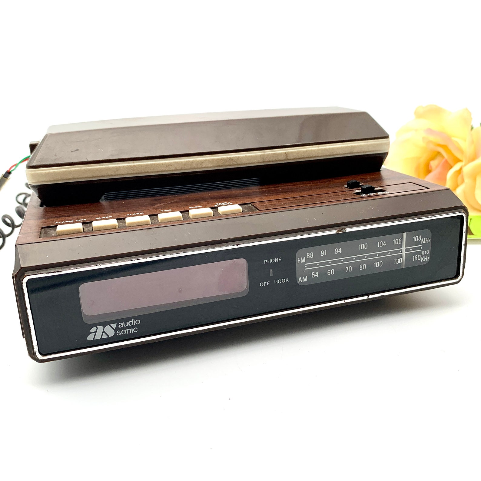 Audiosonic Vintage Am Fm Clock Radio Telephone Retro Decor Etsy