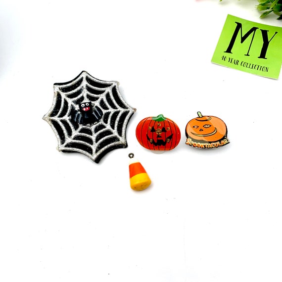 Vintage Halloween Pins Spider Web, Candy Cane Pen… - image 2